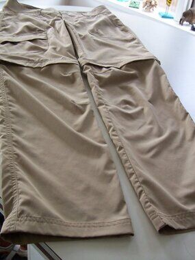 Columbia Women's  Convertible Cargo Hiking Pant with Omni Shield Size 4